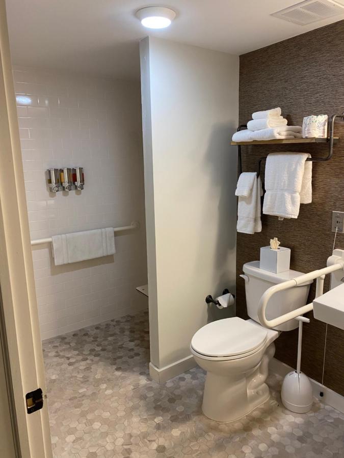פיירפילד Hotel Hi-Ho - Contactless Check-In מראה חיצוני תמונה